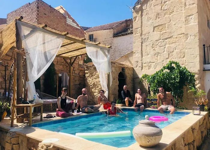 Hostal Hospedería Jardines de Colón Alcalá la Real